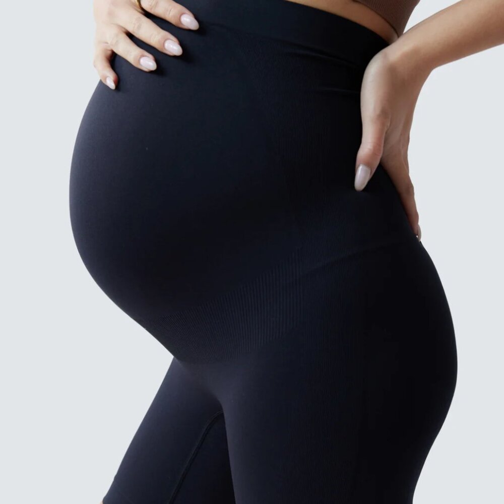 Ingrid + Isabel Seamless Maternity Shapewear Black Size Small